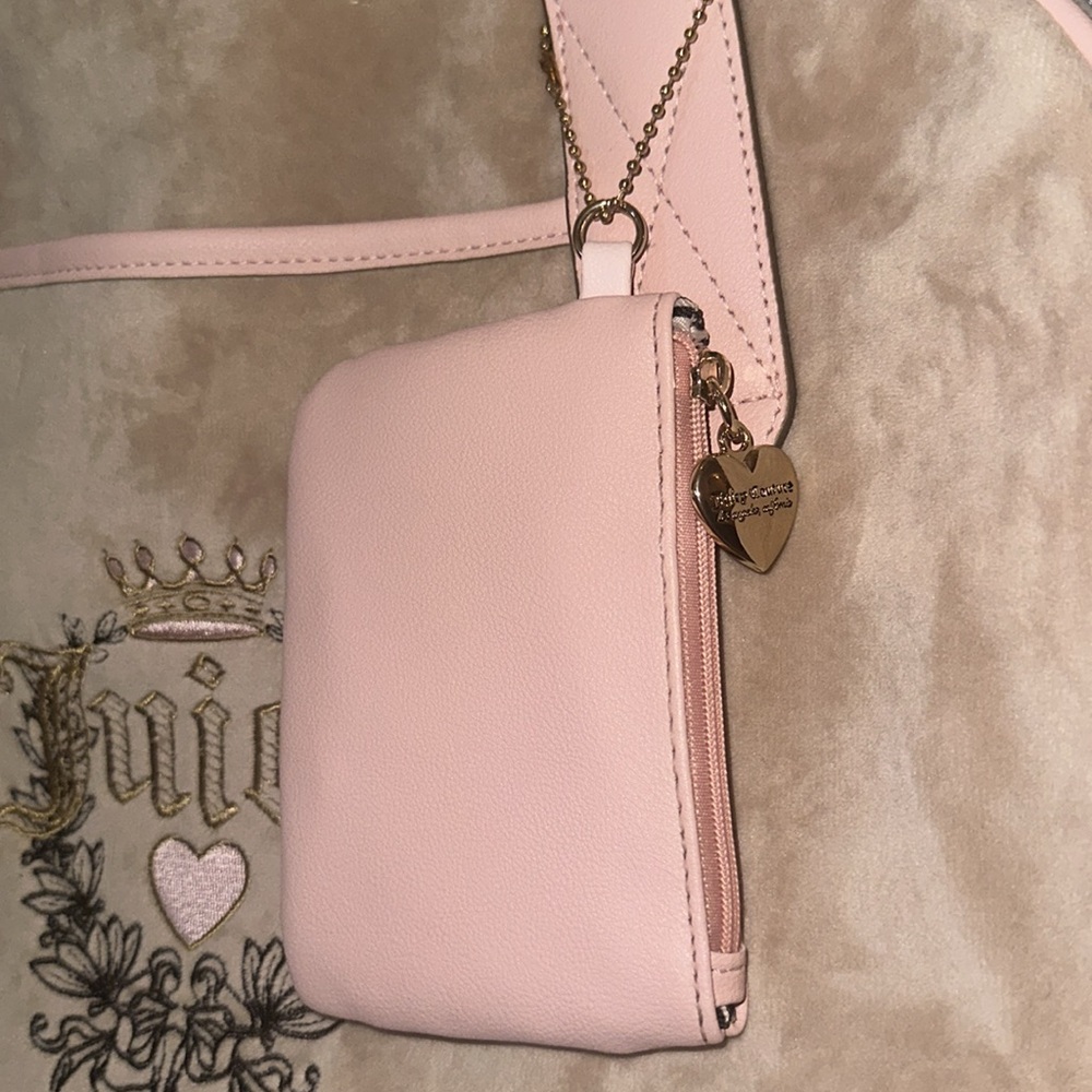 Juicy Couture Heritage Weekender In Color Cafe Duffel Bag - Picture 2 of 7